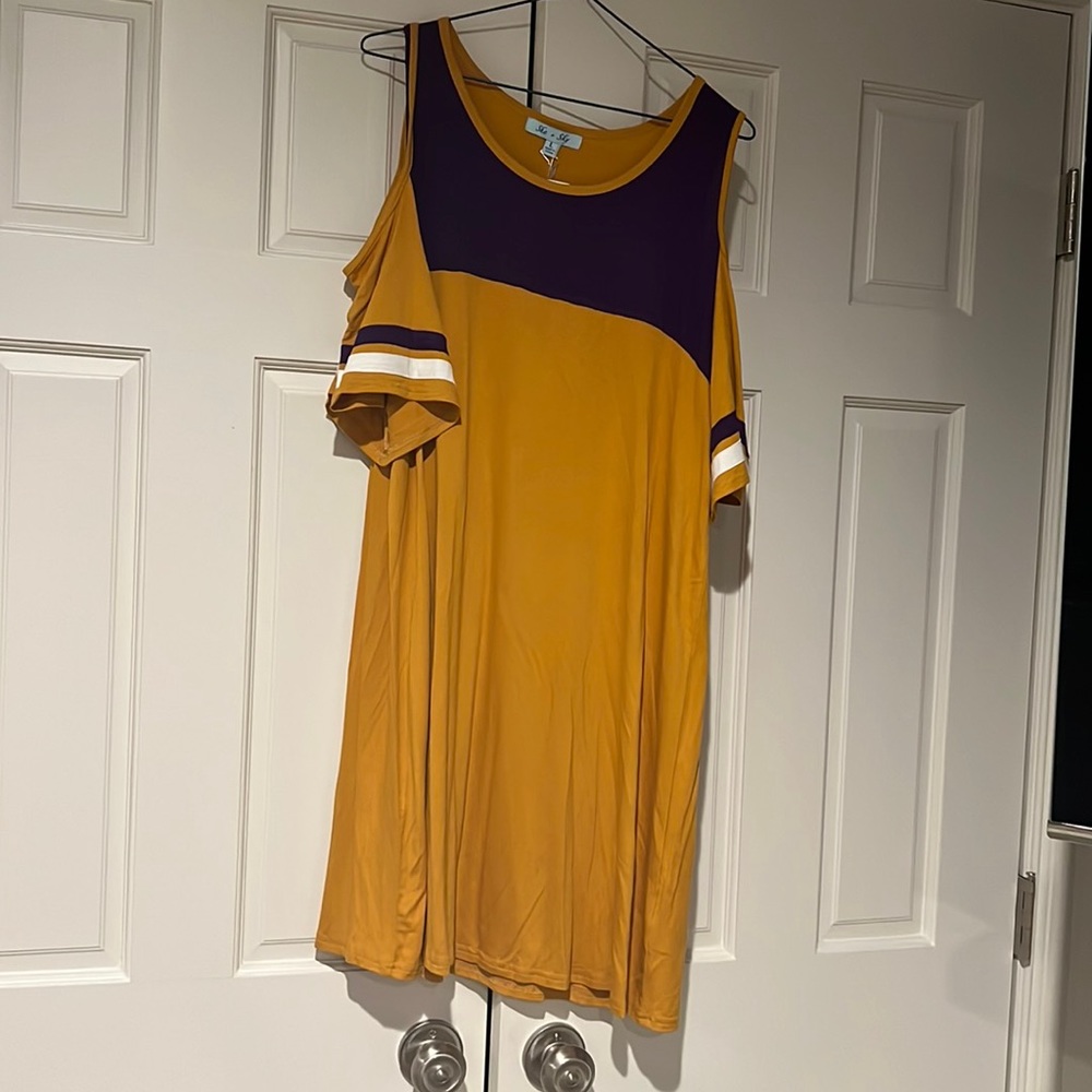 NWT dress perfect for LSU